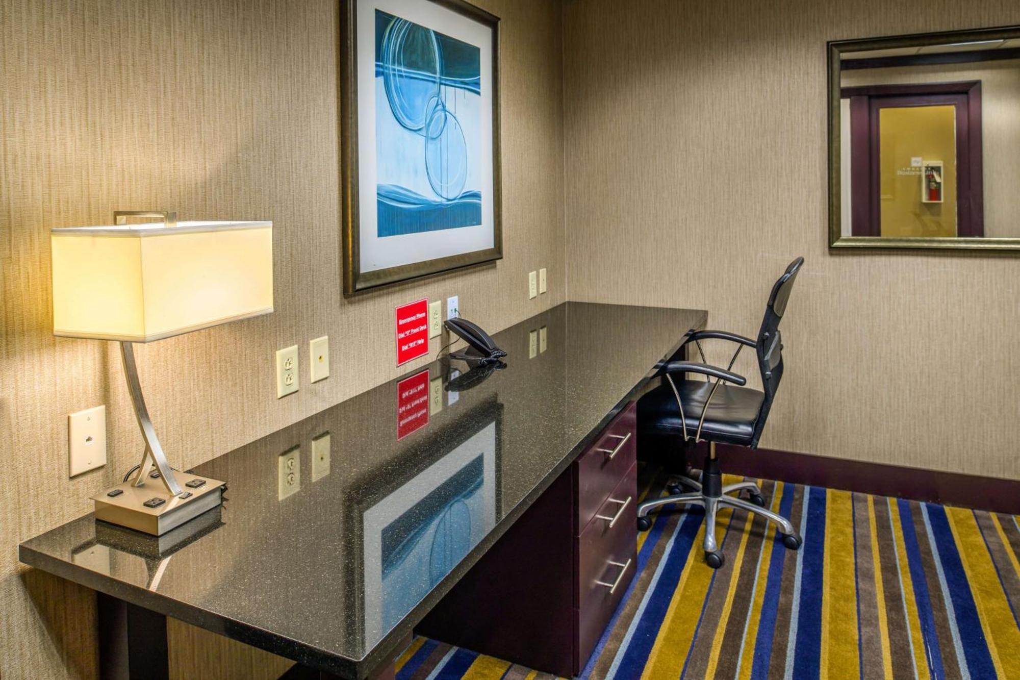 Embassy Suites By Hilton St Louis Airport Bridgeton Kültér fotó